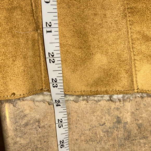 Talbots vest - tan/cream faux leather/shearling vest open front - Picture 4 of 8